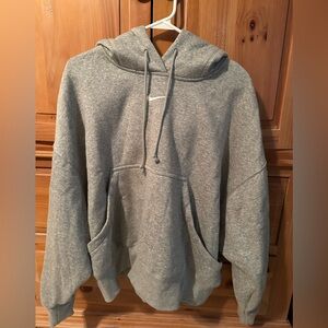 Nike sweatshirt, size medium, gray